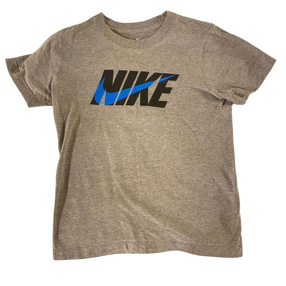 Nike Athletic Dri-Fit Crew Neck Short Sleeve Casual Grey Boys T-Shirt Size M